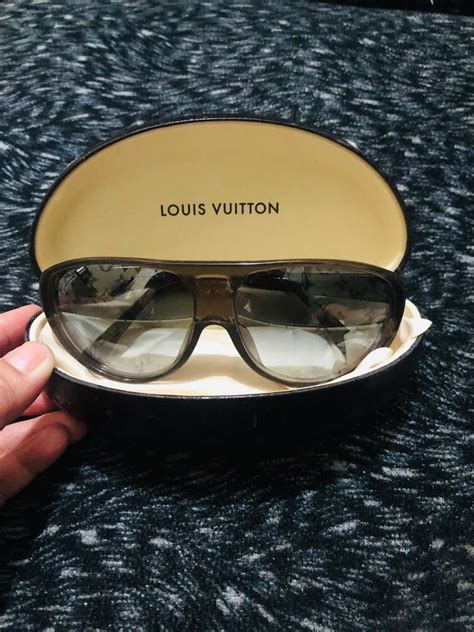 eyewear outlet genuine.
